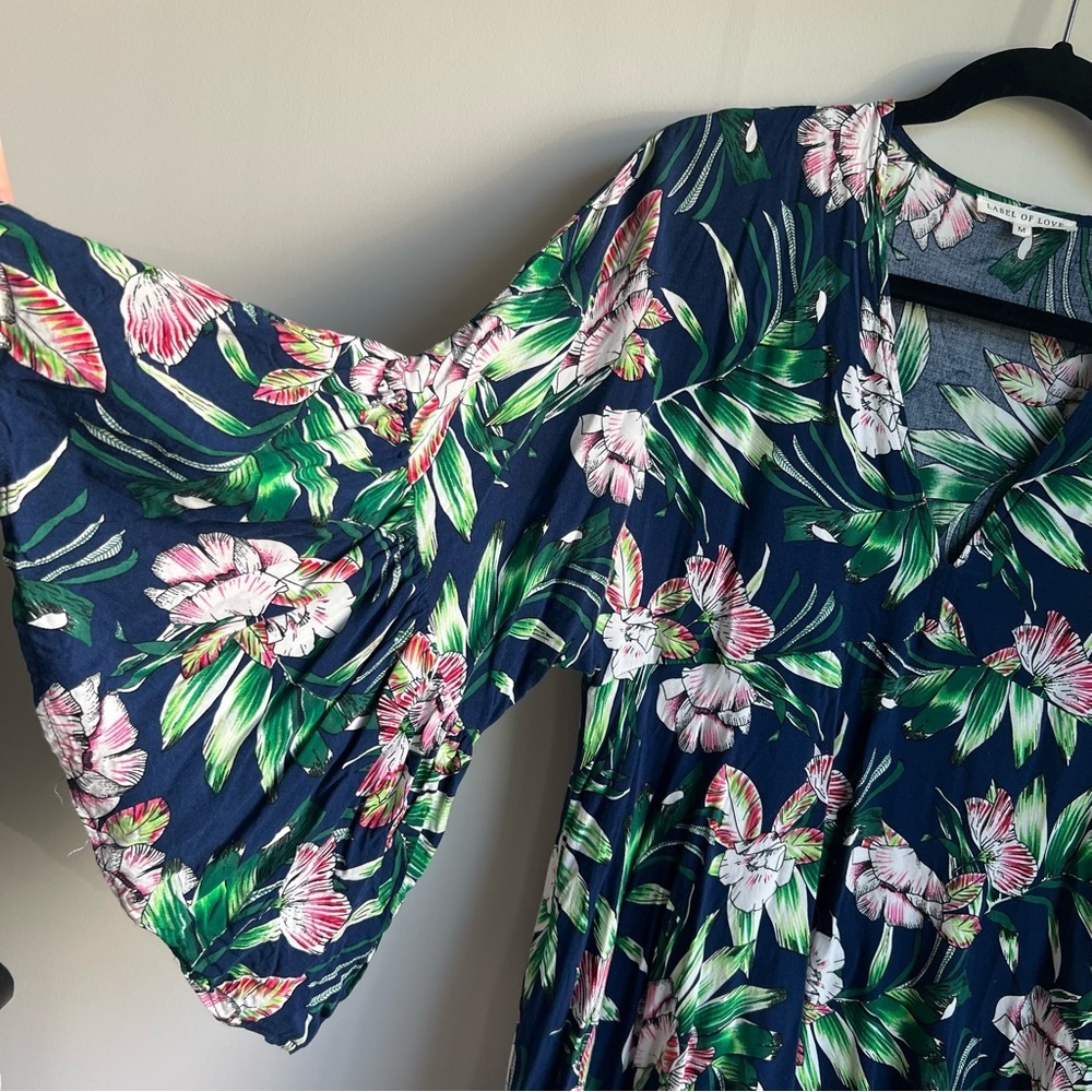 Label of Love Floral Green and Pink Women's Top - Medium - Picture 9 of 15